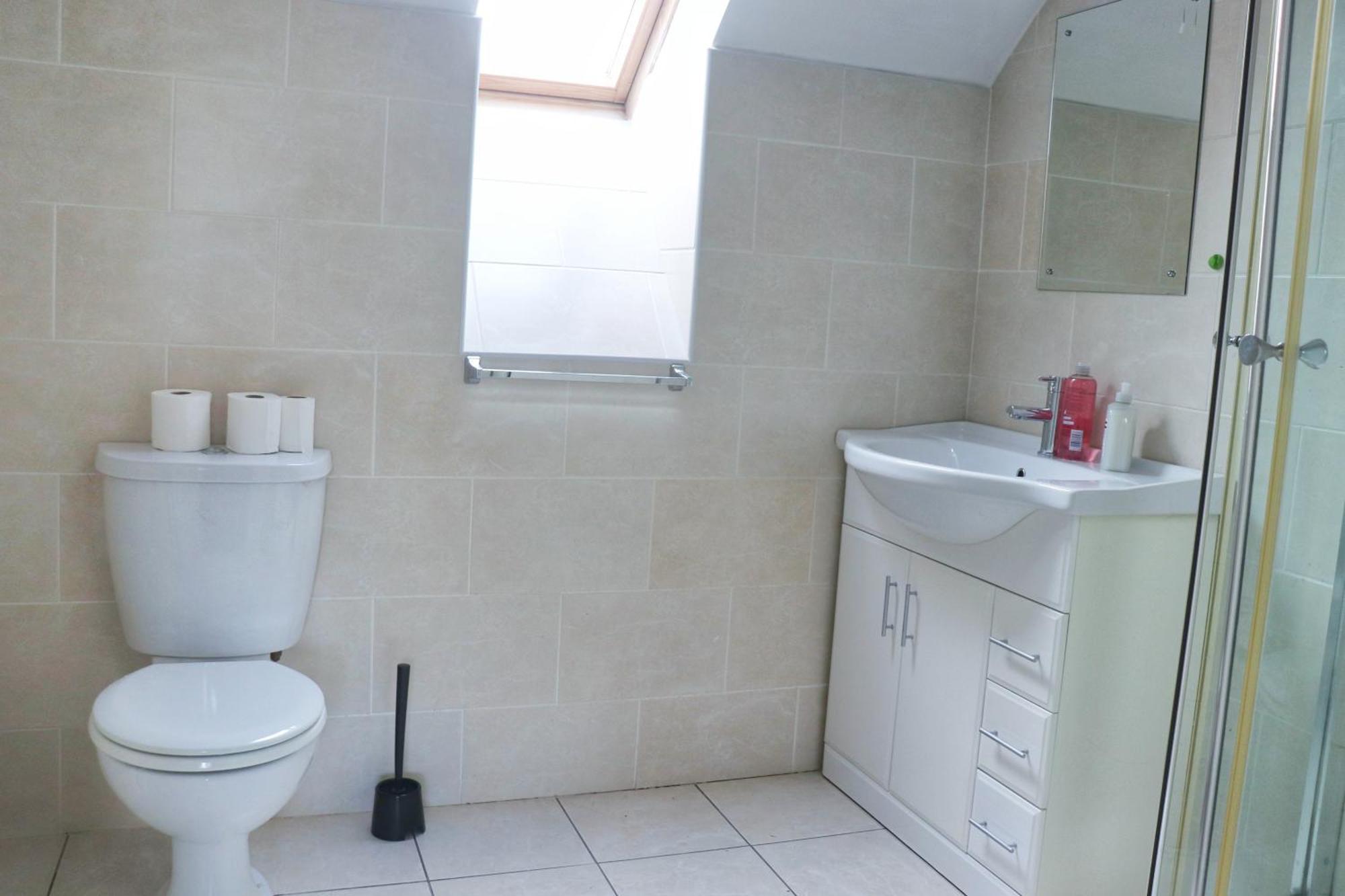 Apartmán Deluxe Dwelling - 15 Mins From Cork City/Airport Exteriér fotografie